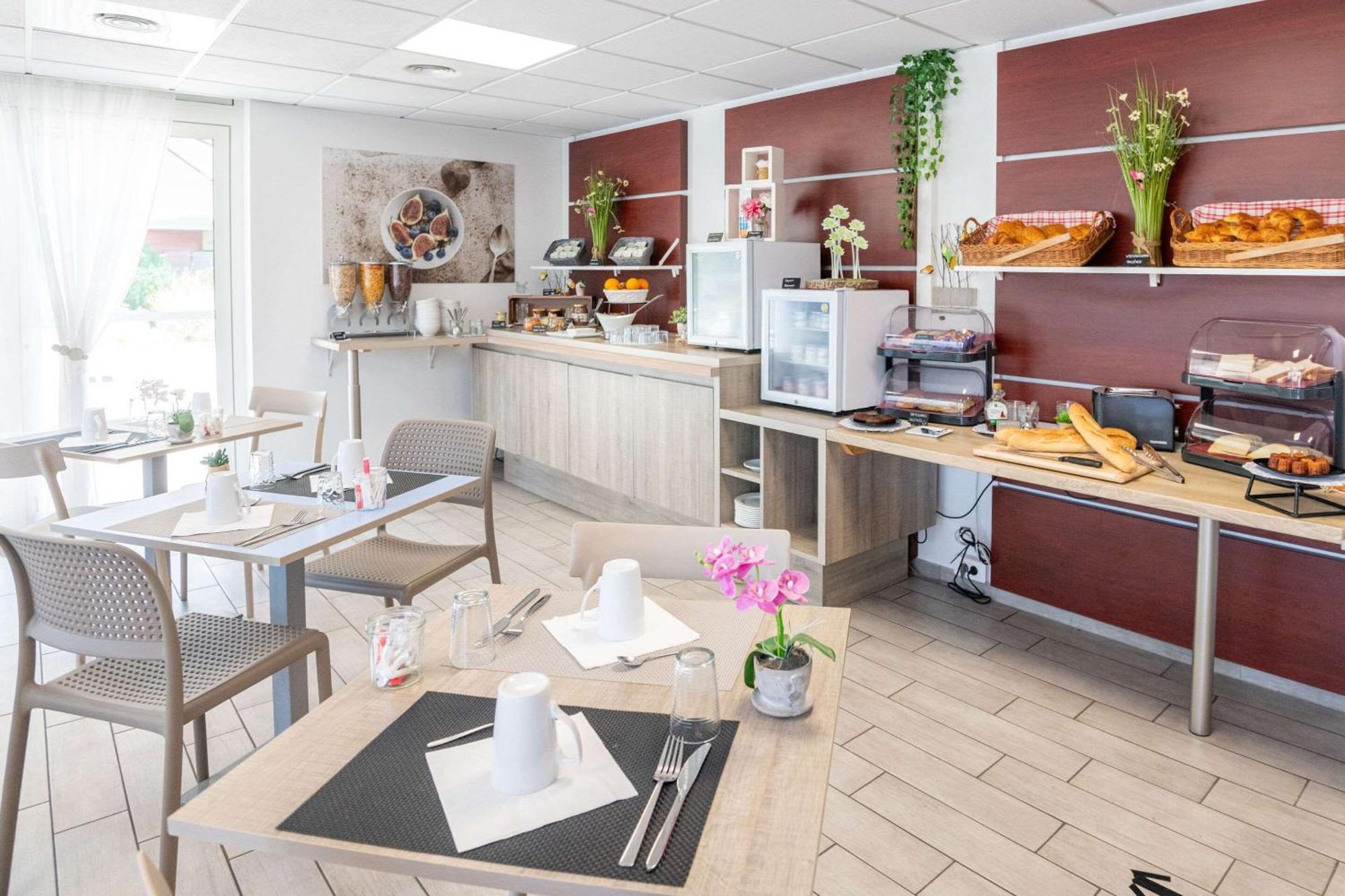 Comfort Aparthotel Cannes Mandelieu Exterior photo