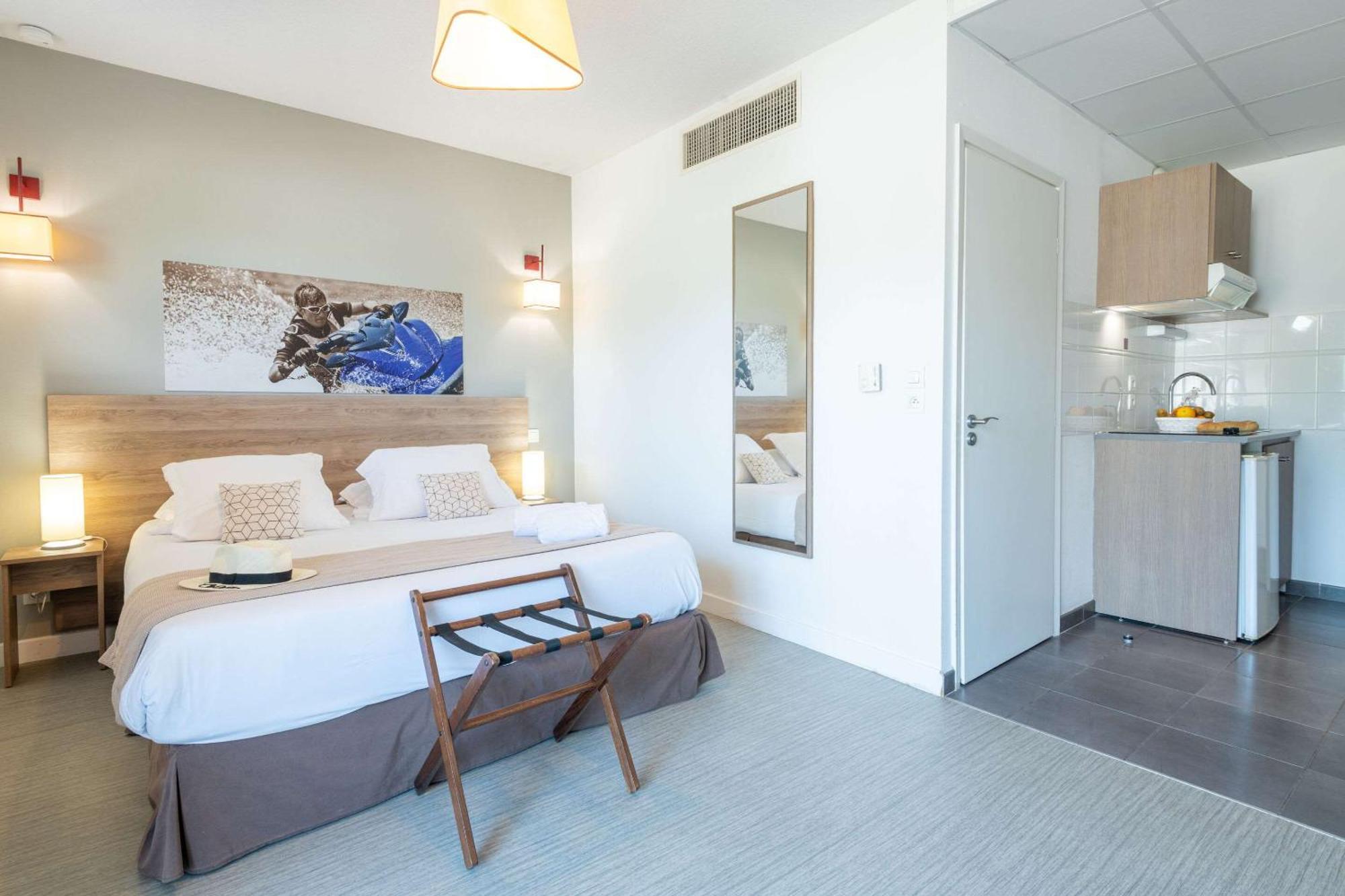 Comfort Aparthotel Cannes Mandelieu Exterior photo