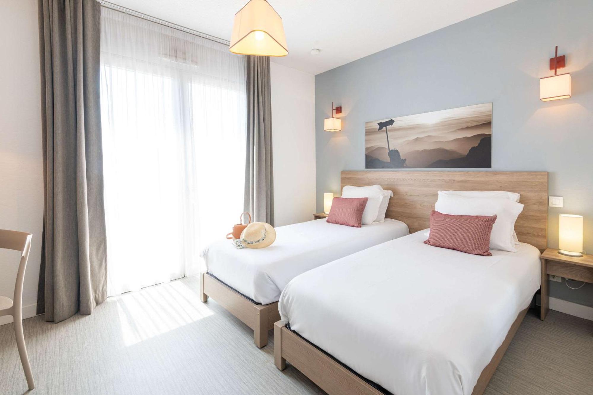 Comfort Aparthotel Cannes Mandelieu Exterior photo