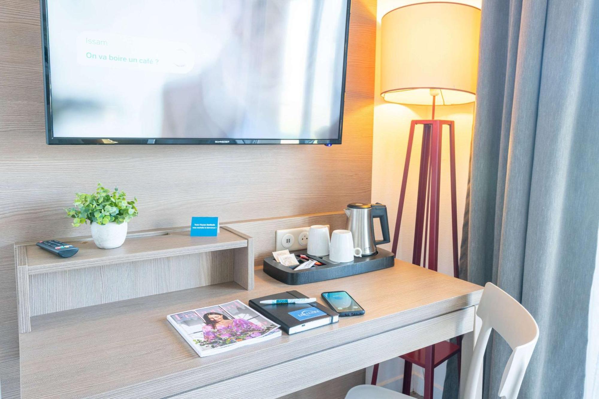 Comfort Aparthotel Cannes Mandelieu Exterior photo