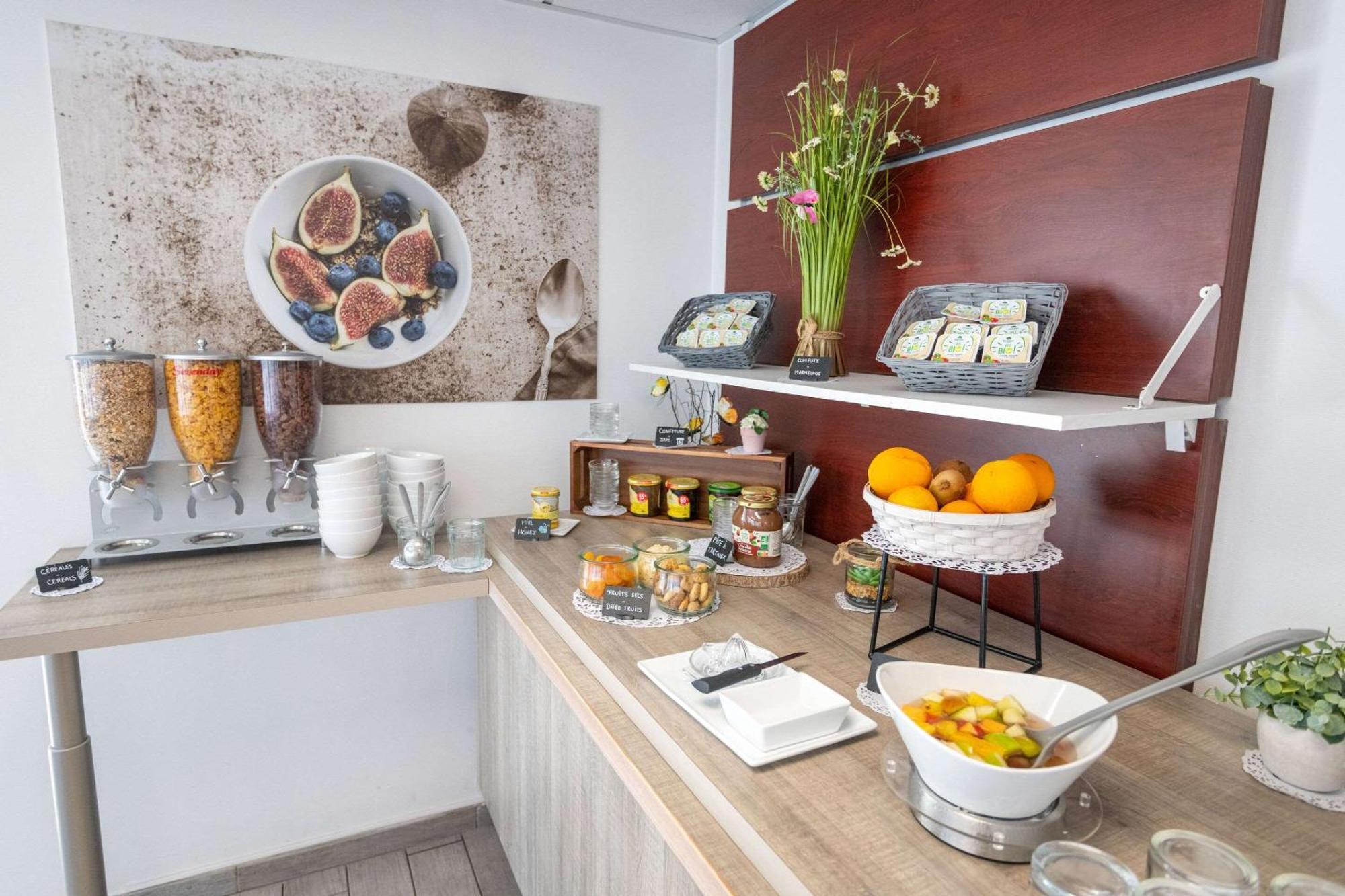 Comfort Aparthotel Cannes Mandelieu Exterior photo
